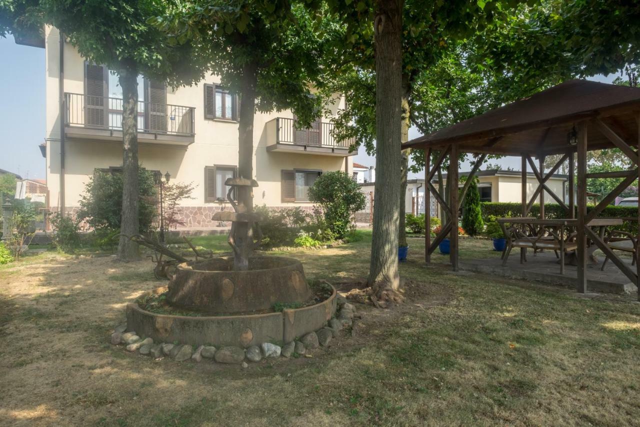 B&B Le Camelie Bareggio Ngoại thất bức ảnh